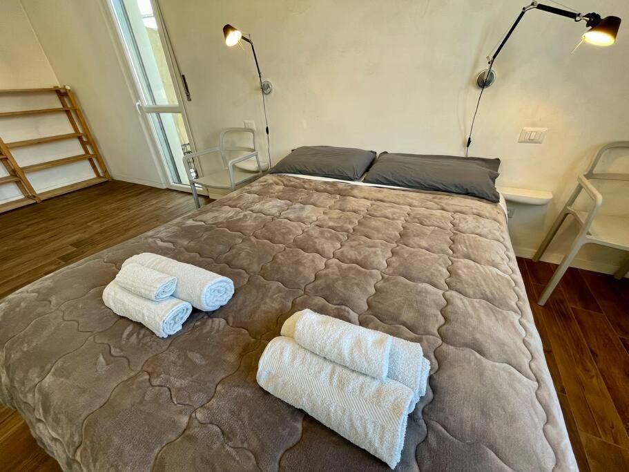 Bocconi And Navigli Apartment Milano Dış mekan fotoğraf